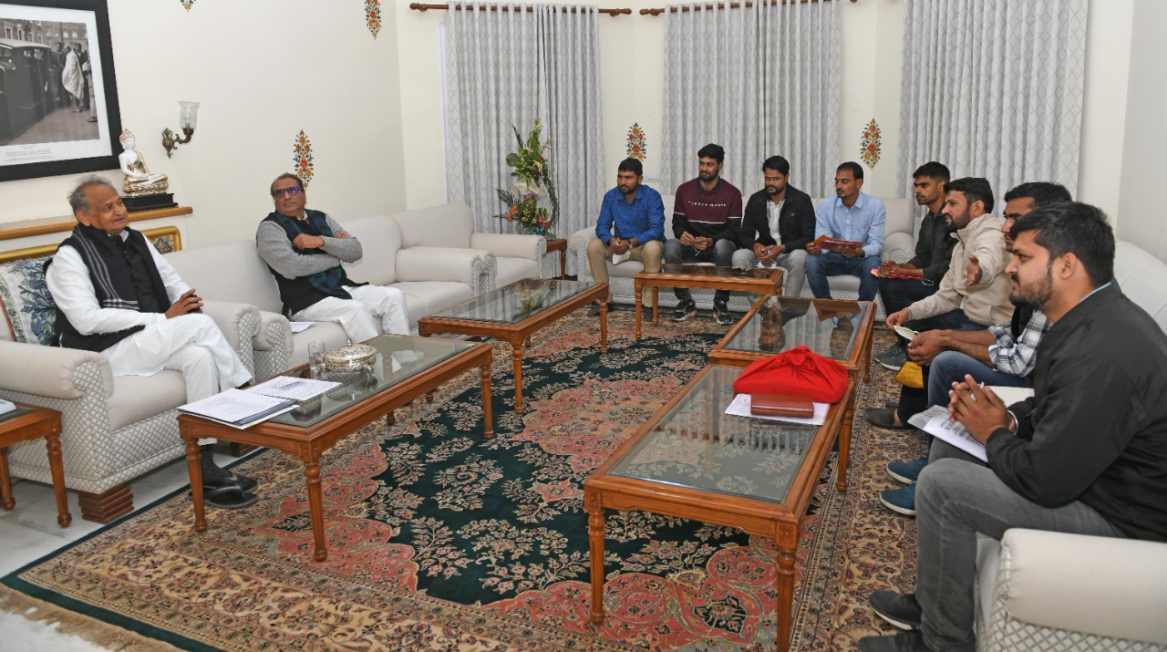 Upen yadav with CM Ashok Gehlot